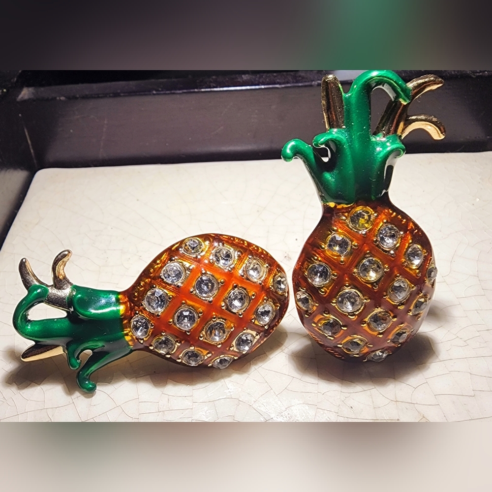 2 inch pineapples hardware for crafts, DIY, upcycle, designer, came from sandals